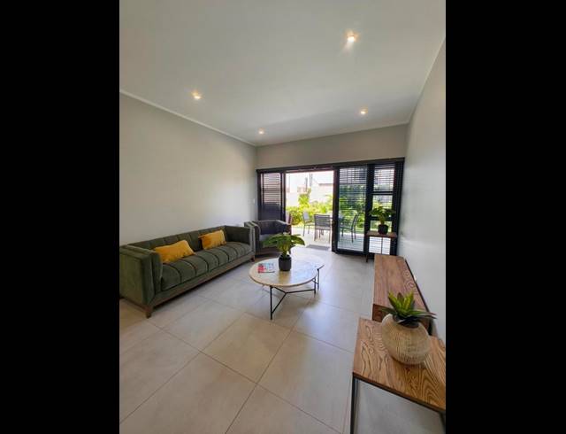 2 BEDROOM APARTMENT FOR SALE IN MENLO PARK